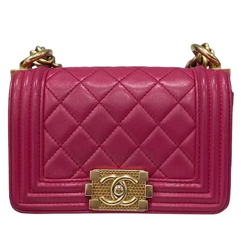 chanel fuchsia wallet on chain